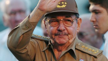 Ο Ραούλ Κάστρο παραδίδει τη σκυτάλη της ηγεσίας