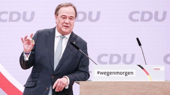 Άρμιν Λάσετ: Ο «εκβιαστής» που θέλει να γίνει Μέρκελ