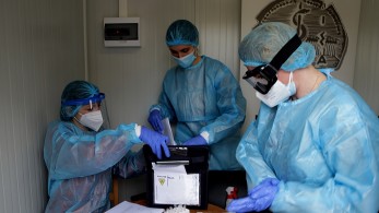 Κορωνοϊός: Πληροφορίες για ρεκόρ κρουσμάτων σήμερα