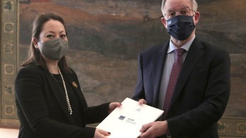 Στον Πρόεδρο της Βουλής η Ετήσια Έκθεση της Ανεξάρτητης Αρχής Δημοσίων Εσόδων