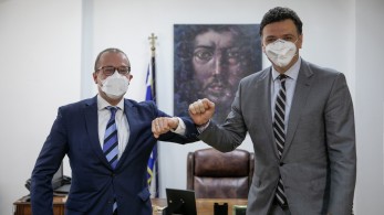 Υπεγράφη η συμφωνία για το νέο γραφείο του ΠΟΥ στην Αθήνα