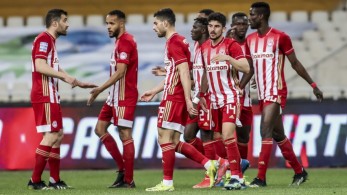 Πάρτι για Ολυμπιακό/Άρη/Παναθηναϊκό, «πλερέζες» για ΑΕΚ