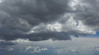 Χαλάει ο καιρός: Βροχές και πτώση της θερμοκρασίας