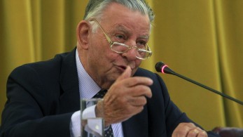 Κίνητρα για στράτευση νέων ανδρών και γυναικών