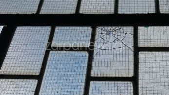 «Γάζωσαν» με σφαίρες σχολείο των Χανίων (pics)