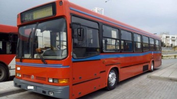 Σοκ σε λεωφορείο στη Θεσσαλονίκη: Αυνανίστηκε μπροστά σε κοπέλες!