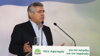 Αθώος ο Καρχιμάκης για τα απόρρητα στοιχεία σχετικά με τα «Σινούκ»