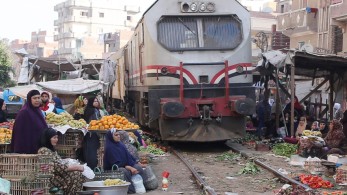 Αίγυπτος: Σε δίκη ο εισπράκτορας που πέταξε επιβάτες από το τρένο