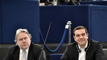 Στερεί από τους απόδημους το δικαίωμα ψήφου ο ΣΥΡΙΖΑ