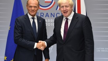 Συνάντηση Τουσκ – Τζόνσον τη Δευτέρα για το Brexit
