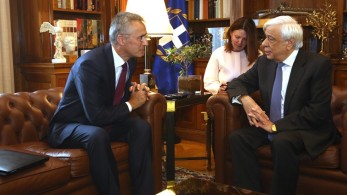 Συνάντηση Παύλοπουλου – Στόλντενμπεργκ με μηνύματα στην Τουρκία