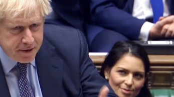 Brexit: «Ναι» από το Κοινοβούλιο στη συμφωνία, «όχι» στο χρονοδιάγραμμα