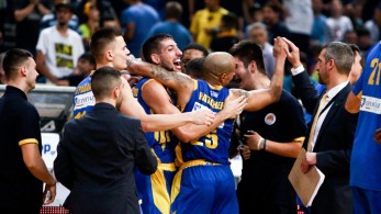 Πέταξε το Περιστέρι και πέρασε με ένα πόντο την ΑΕΚ