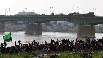 Νεκρός και 19 τραυματίες από τις διαδηλώσεις στην Αίγυπτο