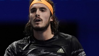 Νίκησε τον Φέντερερ και πάει τελικό ο Τσιτσιπάς