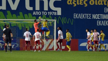 Άνετο πέρασμα του Ολυμπιακού από το Αγρίνιο