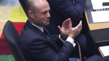 Ευρωκοινοβούλιο: Ο Μουσκάτ πρέπει να παραιτηθεί αμέσως