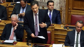 Σκυλακάκης: Πετύχαμε την ανάπτυξη και τη μείωση φόρων