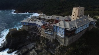 Με απόφαση Μητσοτάκη, νέος διοικητής Αγίου Όρους ο Αθ. Μαρτίνος