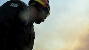 Μάχη με τις φλόγες σε τέσσερα μέτωπα – Εκκενώνονται χωριά στην Κέρκυρα