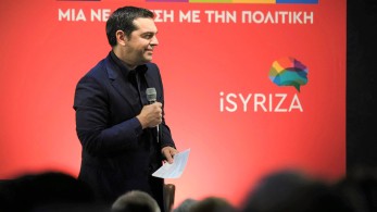 Και με την Δημοκρατία και με τους μπαχαλάκηδες δεν γίνεται