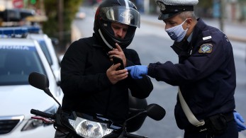 Αντίστροφη μέτρηση για την κατάργηση του SMS-Συνεδριάζουν οι λοιμωξιολόγοι