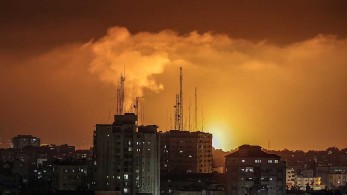 “Ματωμένη Δευτέρα” σε Ιερουσαλήμ και Γάζα: Εκτοξεύσεις ρουκετών και αεροπορικές επιθέσεις