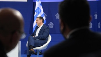 Ο Τσίπρας αφόρισε τα μνημόνια: Νέα κωλοτούμπα από τον μετρ του είδους