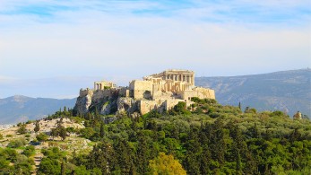 Καιρός: Αραιές νεφώσεις και άνοδος της θερμοκρασίας