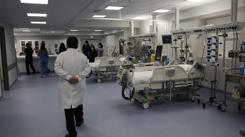 Κορωνοϊός: Πρόβλεψη Τζανάκη για 400-500 νεκρούς την εβδομάδα έως τις 25 Μαΐου