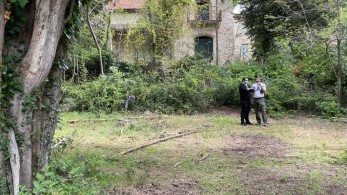 Η πασχαλινή βόλτα Δημητριάδη-Πιερρακάκη στο Τατόι