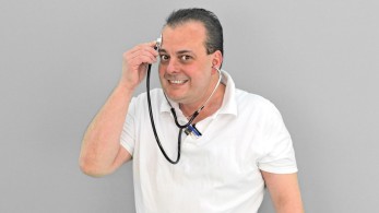 Γιατροί της συμφοράς παίζουν κορώνα γράμματα ανθρώπινες ζωές