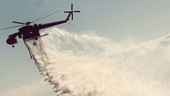 Υπό μερικό έλεγχο η φωτιά κοντά στην εθνική οδό Πύργου – Αρχαίας Ολυμπίας