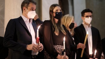 Στον Άγιο Διονύσιο έκανε Ανάσταση η οικογένεια Μητσοτάκη