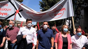 Κορωνοδιαδηλώσεις: ΚΚΕ-ΣΥΡΙΖΑ 1-0