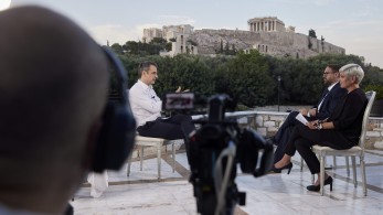 Κάλεσμα Μητσοτάκη στους Γερμανούς μέσω Bild: Ελάτε στην Ελλάδα