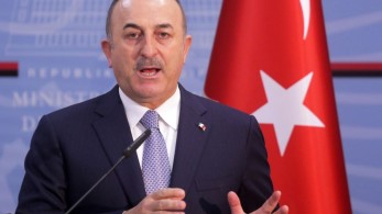 Προειδοποιητικά πυρά Τσαβούσογλου: Η Ελλάδα θα πρέπει να αποκηρύξει τον Χάρτη της Σεβίλλης