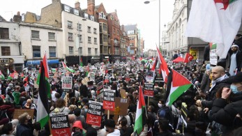 Βρετανία: Χιλιάδες διαδηλωτές υπέρ των Παλαιστινίων