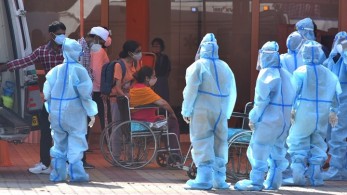 Ινδία: Μια μεγαλούπολη έχει χαθεί από κορωνοϊό – Κάθε μέρα πεθαίνει ένα …χωριό αριθμητικά