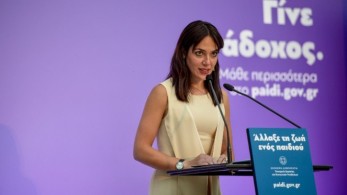 Δόμνα Μιχαηλίδου: Γινόμαστε ανάδοχοι, βγάζουμε τα παιδιά από τα ιδρύματα