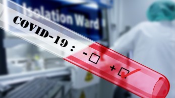 Ευρωβαρόμετρο: Τα 3/4 των Ευρωπαίων θεωρούν το εμβόλιο ως το μόνο όπλο ενάντια στην πανδημία