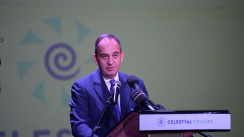 Αναβαθμίζεται με 7 πλωτές προβλήτες το λιμάνι του Λαυρίου