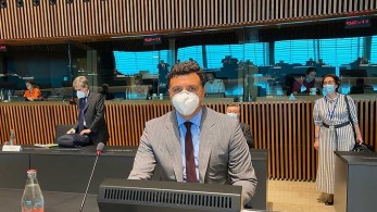 Κικίλιας: Κανονικά η 2η δόση με το εμβόλιο της AstraZeneca-Τείχος ανοσίας μέσα στο καλοκαίρι