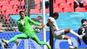 EURO 2020: «Έσπασε» την… κατάρα με Στέρλινγκ (vid)