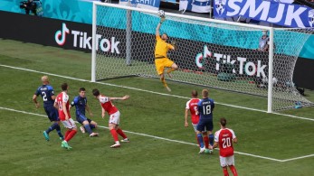 EURO 2020: Θα συνεχιστεί η αναμέτρηση Δανίας-Φινλανδίας