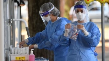 Κορωνοϊός: 209 νέα κρούσματα, 17 νεκροί, 283 διασωληνωμένοι