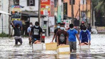 Σρι Λάνκα: Τουλάχιστον 16 νεκροί και 270.000 εκτοπισμένοι πλημμύρες και κατολισθήσεις