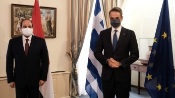 Στην Αίγυπτο ο πρωθυπουργός: Συνάντηση με Αλ Σίσι-Τι θα συζητηθεί