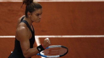 Ιστορική νίκη-πρόκριση για τη Μαρία Σάκκαρη (vids)