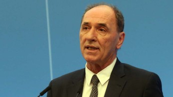 Μια ωραία ατμόσφαιρα: Ομιλία Σταθάκη με… ξηροκάρπια και χαλαρή διάθεση (video